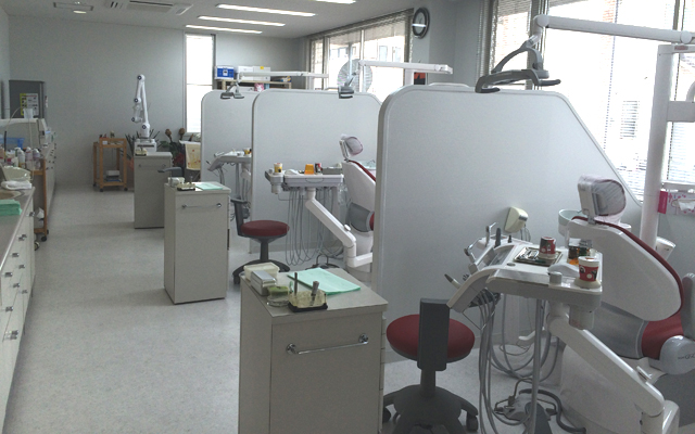 かのう歯科医院　診察室　加工済.jpg