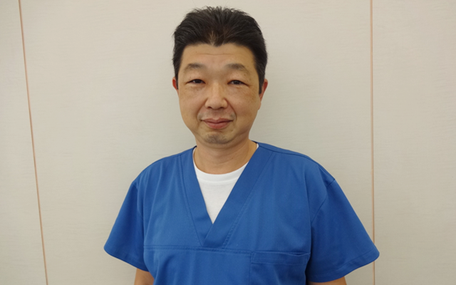 やない歯科クリニック　先生s.png