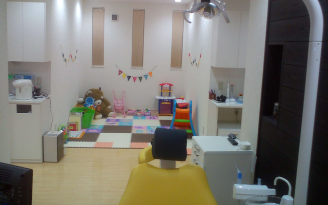 【911】KITADE DENTAL CLINIC　診察室　修正.png