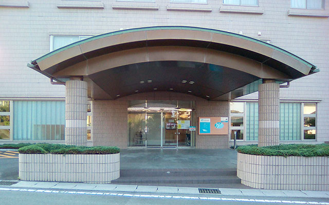 渡辺病院外観s.jpg