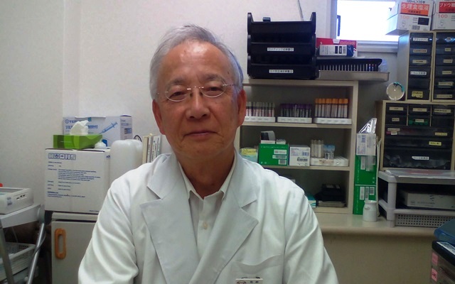 明日香ウィメンズ　先生.jpg