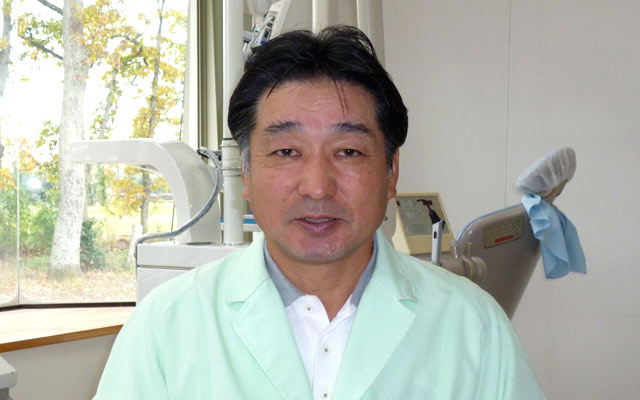 滝澤歯科　先生　谷川加工済.jpg