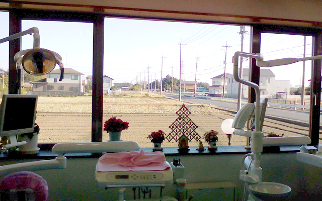 真中歯科医院　診察台からみえる景色　修正.png